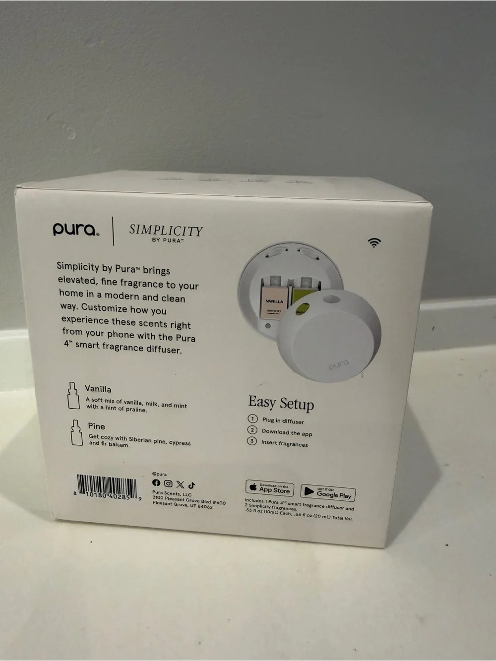 Pura Smart Fragrance Diffuser - White with vanilla refill and pine refill